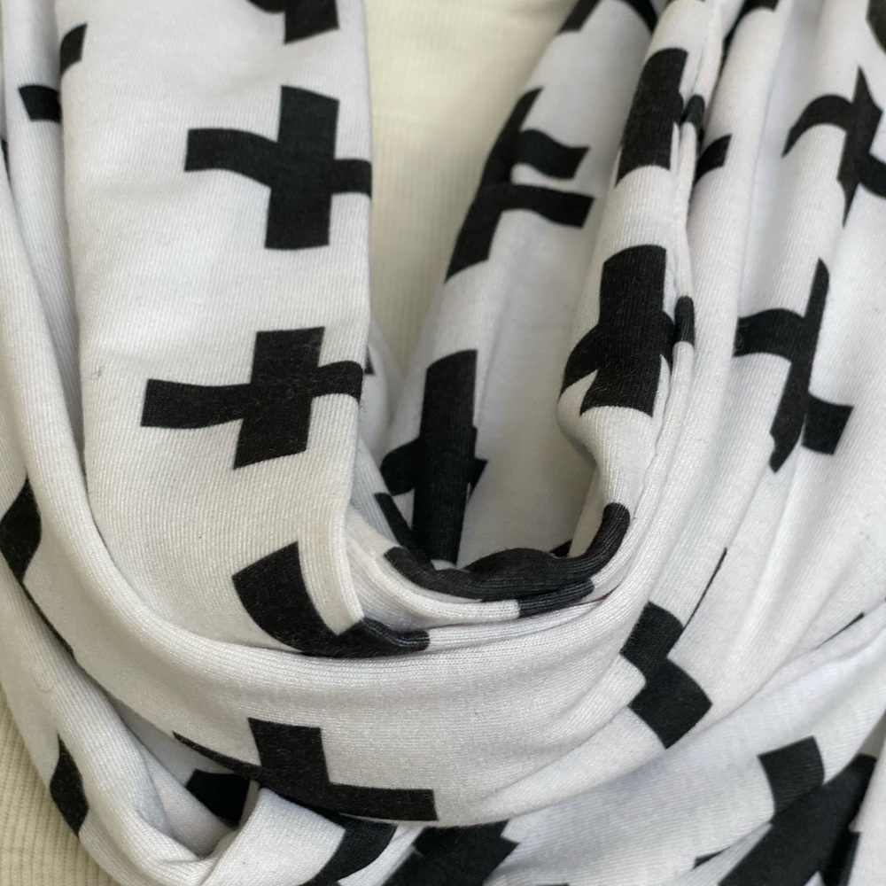Infinity scarf - Picture 2 of 2